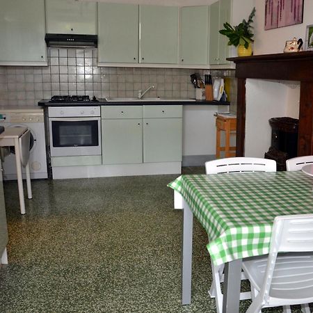 Bed and Breakfast Chez Madeleine Saint-Colomb-de-Lauzun Esterno foto