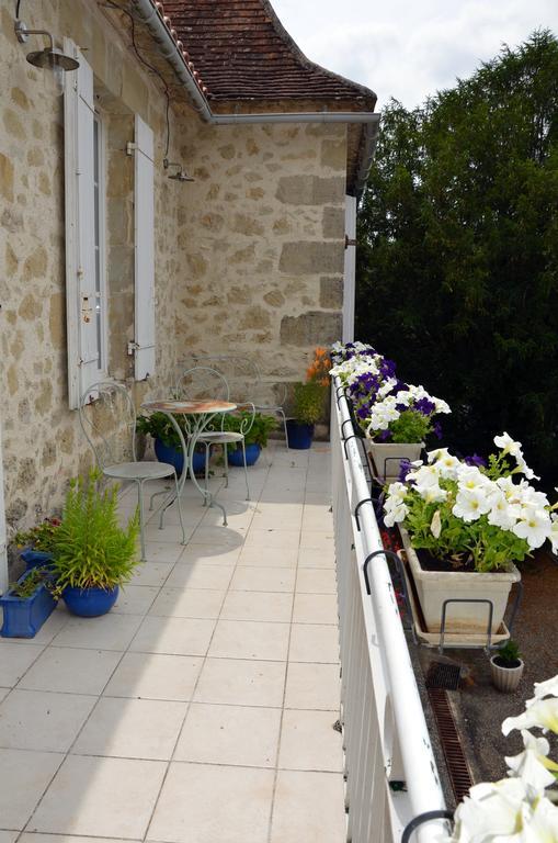 Bed and Breakfast Chez Madeleine Saint-Colomb-de-Lauzun Esterno foto