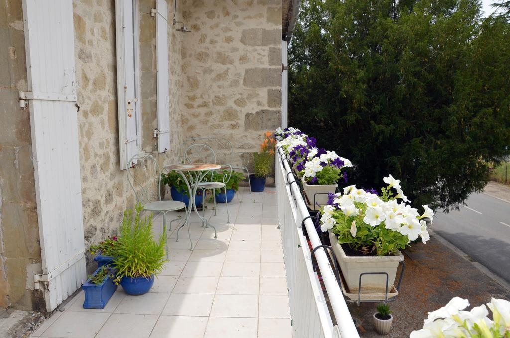 Bed and Breakfast Chez Madeleine Saint-Colomb-de-Lauzun Esterno foto